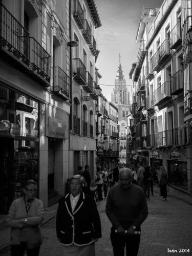 Paseando la calle del comercio